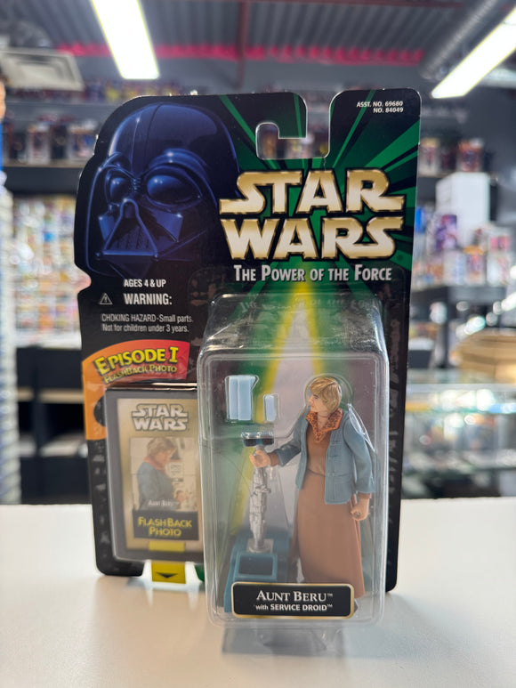 Star Wars Power of the Force Aunt Beru w/ Service Droid SEALED NIP