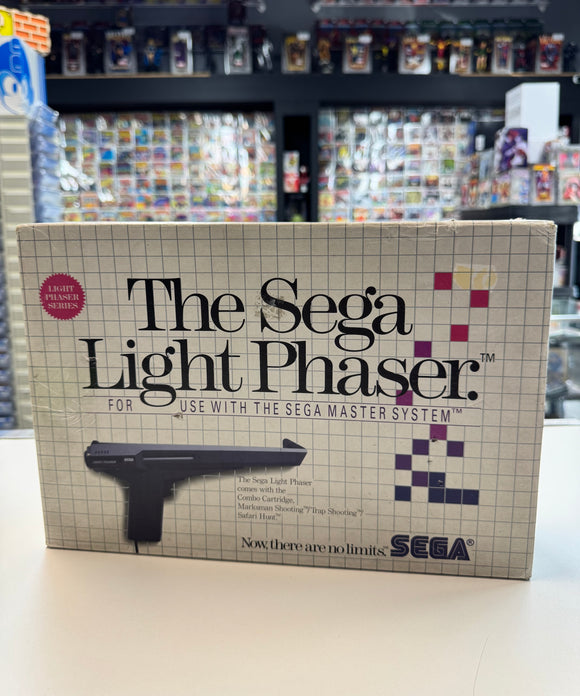Sega Light Phaser Model 3050 CIB Complete in Box w/ Manuals