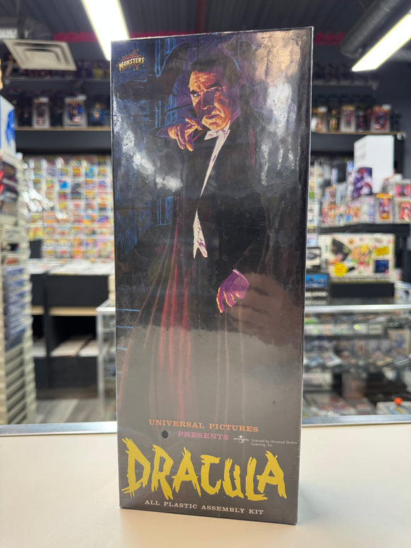 Aurora 1999 Universal Studios Monsters - Dracula Model Kit SEALED