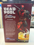 Diamond Select Deadpool PVC Marvel Gallery Figure in Box