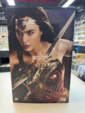 Hot Toys Justice League Wonder Woman Deluxe 1/6th Scale Figure OPENED