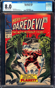 Daredevil #28 CGC 8.0 (1967) Daredevil vs Alien Invaders!